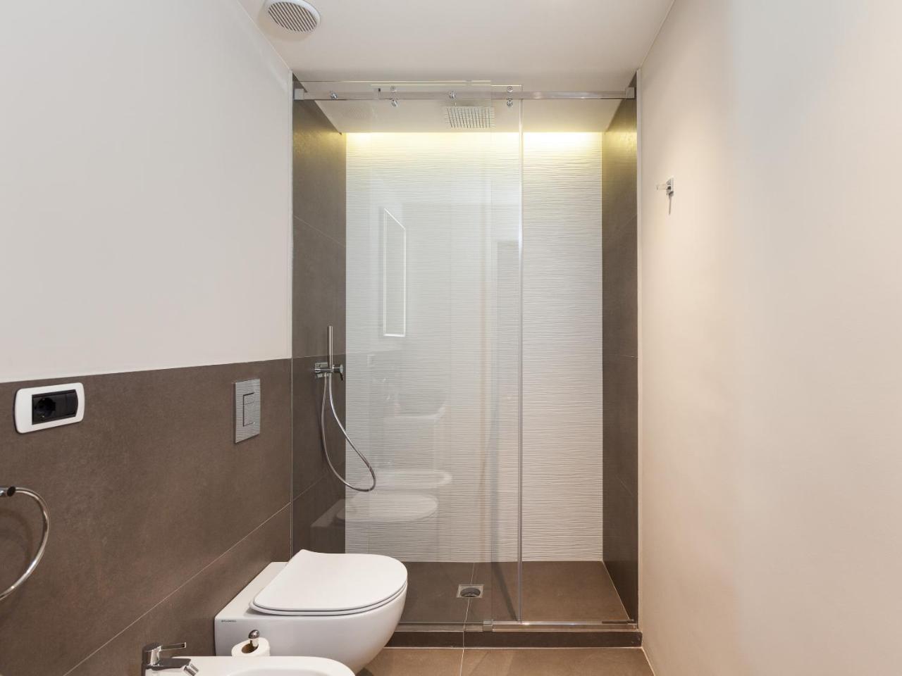 Easyhomes-Duomo Suites & Apartments Milan Extérieur photo