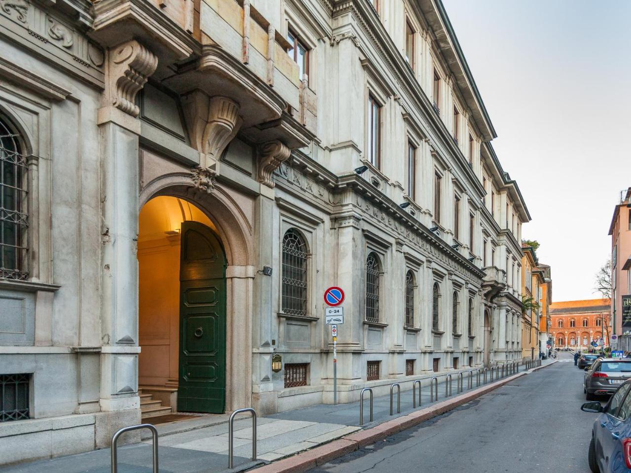 Easyhomes-Duomo Suites & Apartments Milan Extérieur photo
