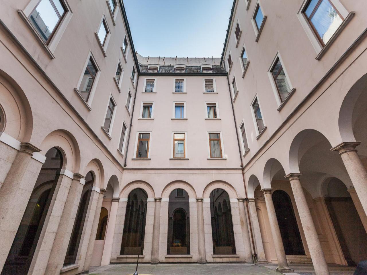 Easyhomes-Duomo Suites & Apartments Milan Extérieur photo
